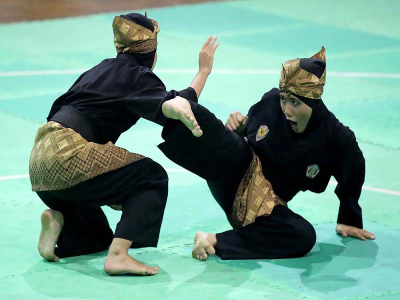 Pencak_Silat_1