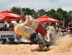 Breton-Gouren_Wrestling_2